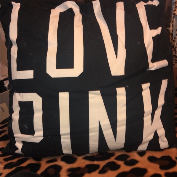 Vs pink body pillow and throw pillow rare - Picture 3 of 3